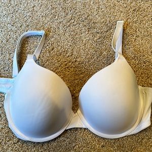 white victoria’s secret pink bra